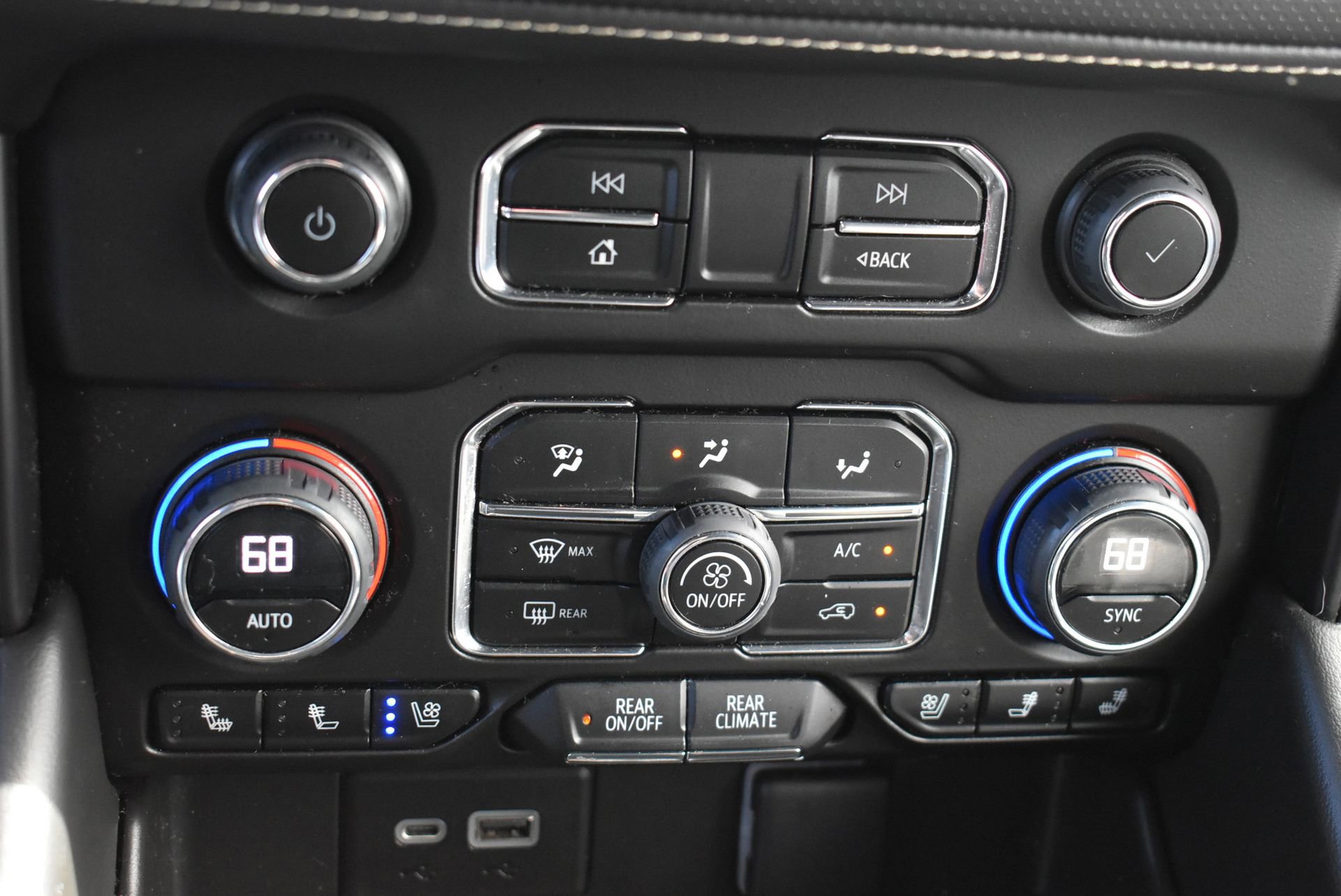 Used 2023 Chevrolet Tahoe Premier image 27