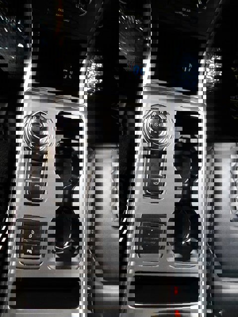 Used 2023 Ford Edge Titanium image 25