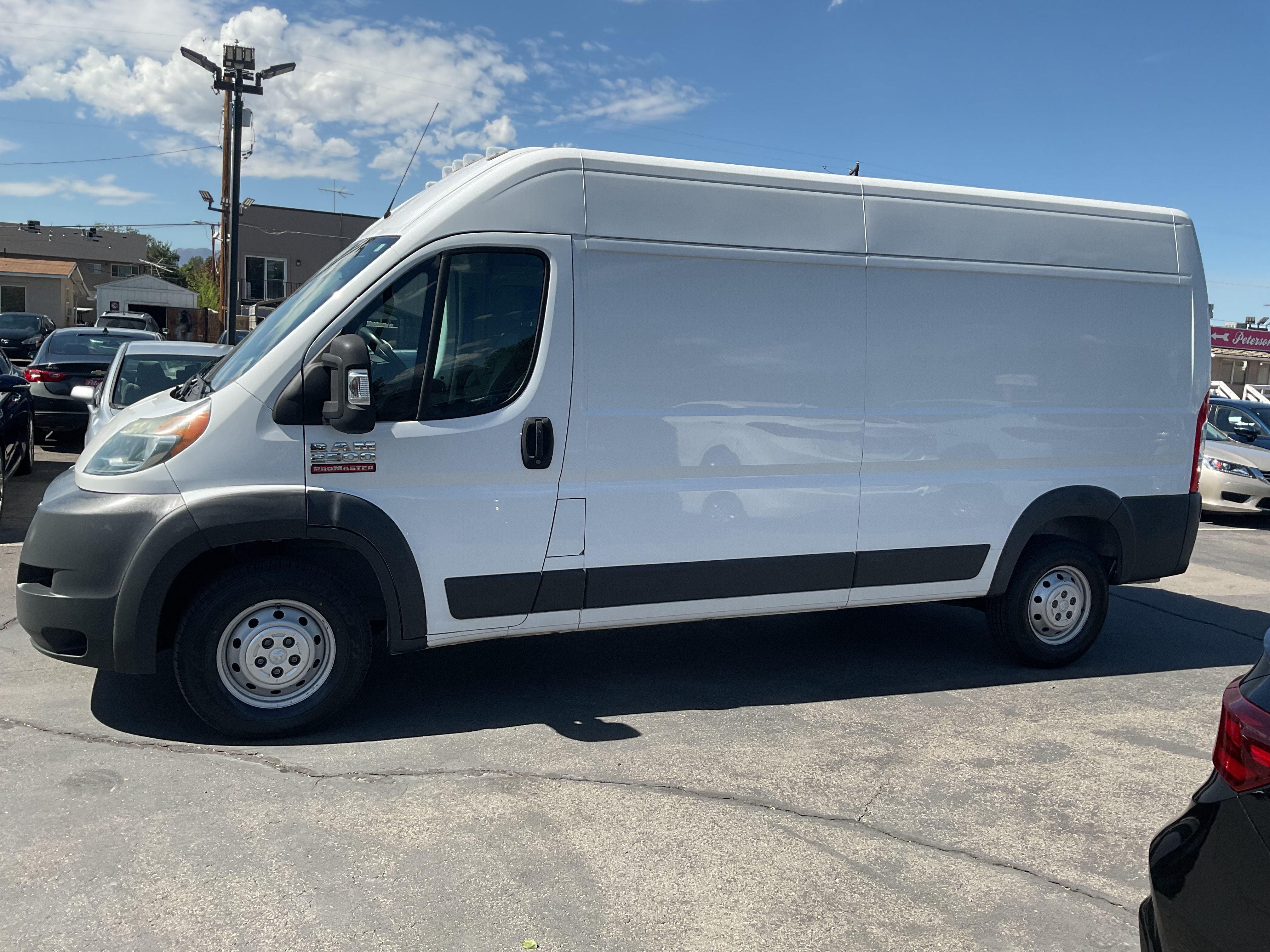 Used 2016 RAM ProMaster 2500 w/ Mopar Trailer Tow Group FWD image 5