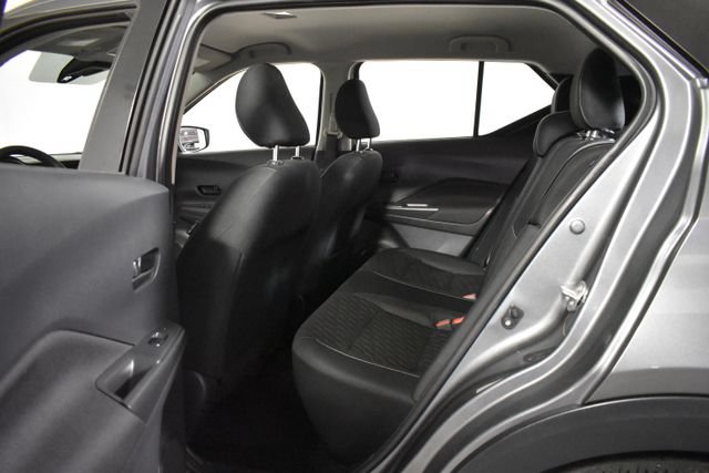 Used 2021 Nissan Kicks S FWD image 26