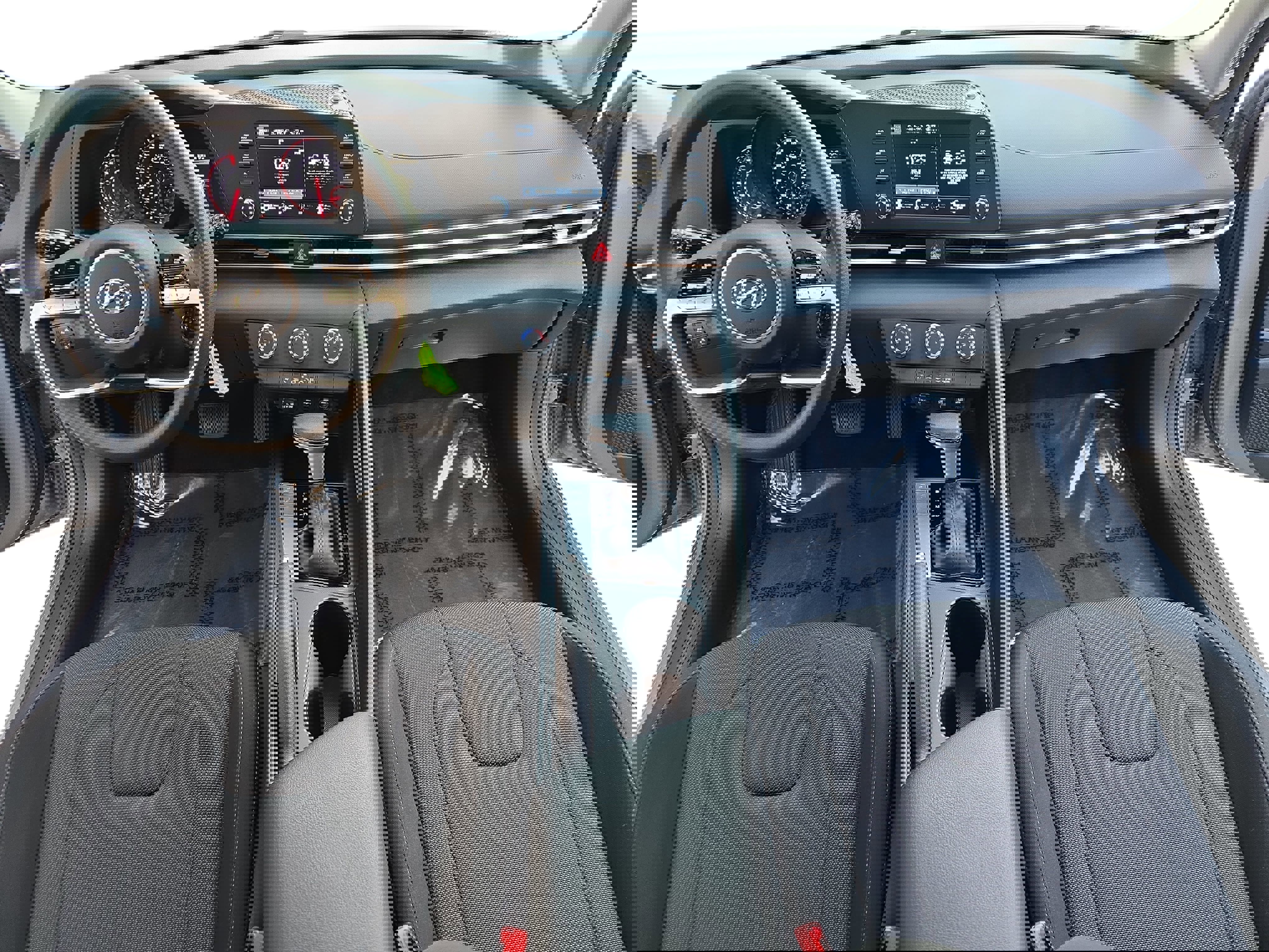 Used 2023 Hyundai Elantra SE image 9