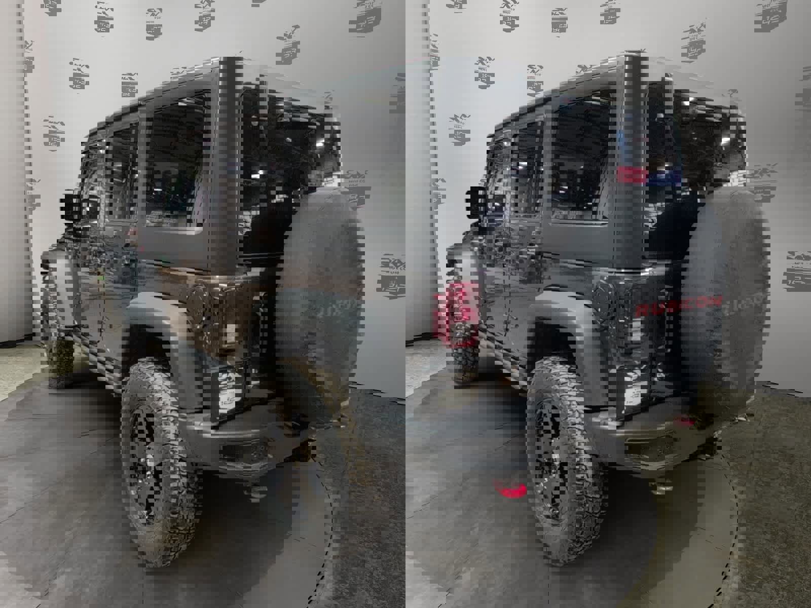 Used 2016 Jeep Wrangler Unlimited Rubicon image 3