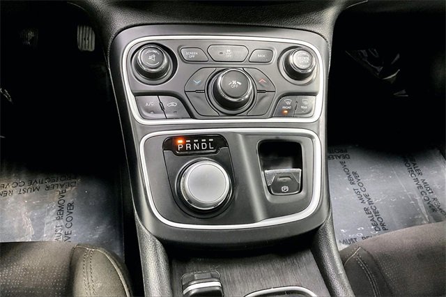 Used 2015 Chrysler 200 Limited image 14