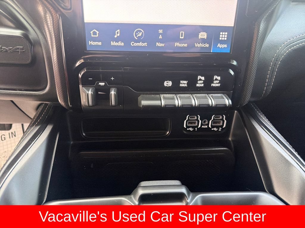 Used 2024 RAM 3500 Limited w/ Night Edition AWD/4WD image 18
