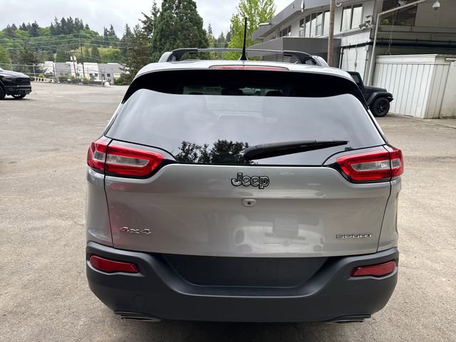 Used 2017 Jeep Cherokee Sport AWD/4WD image 7