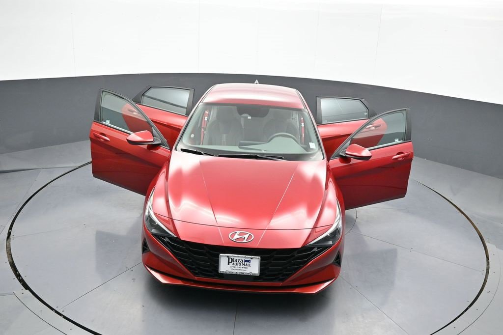 Certified 2023 Hyundai Elantra SEL w/ Convenience Package image 45