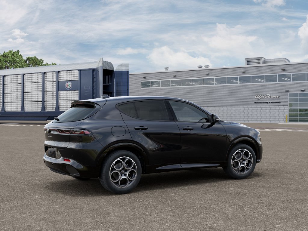 New 2025 Alfa Romeo Tonale AWD/4WD image 4