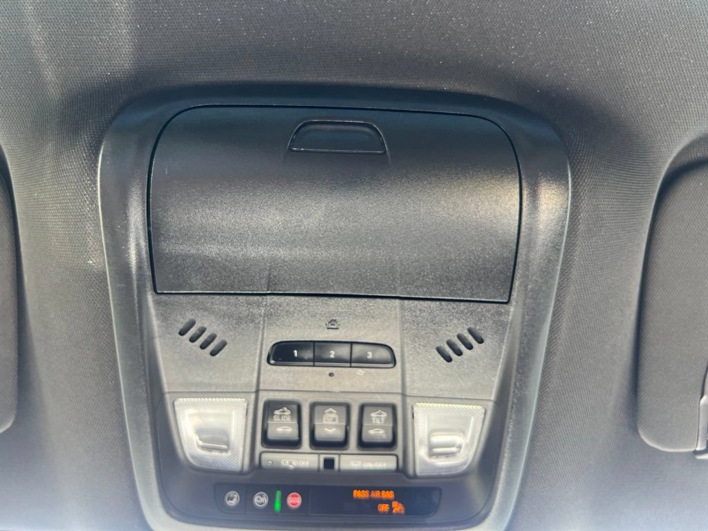 Used 2023 Buick Enclave Essence w/ Experience Buick Package FWD image 73