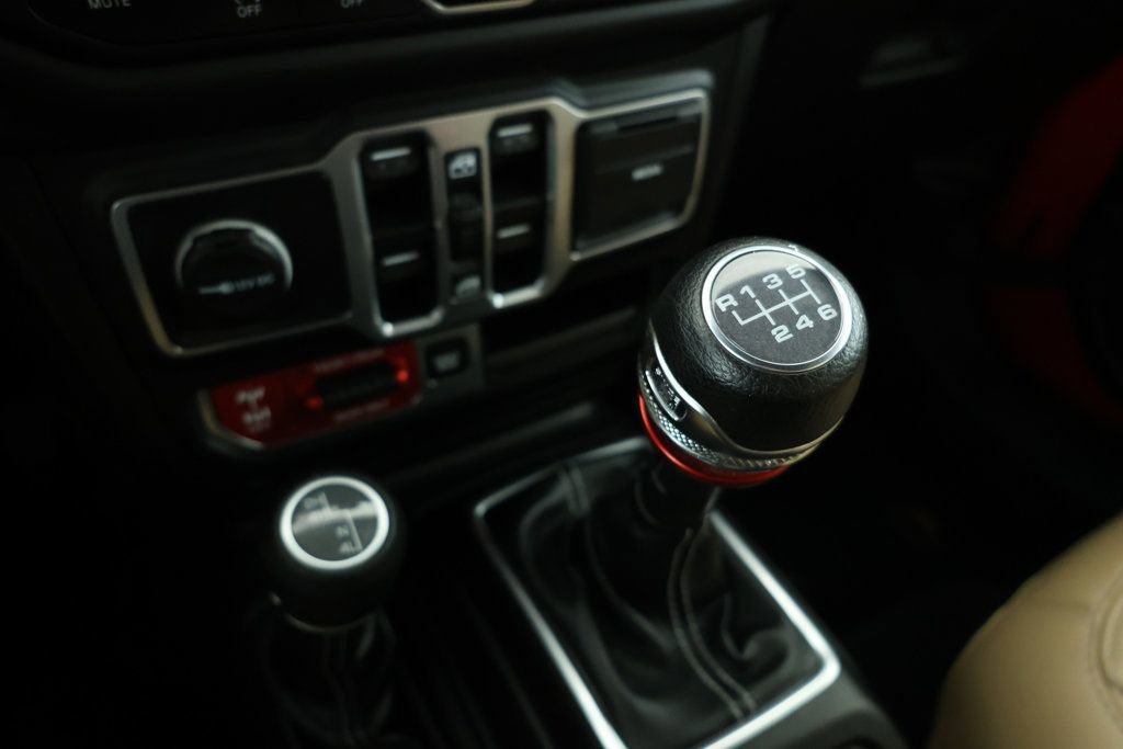 Used 2018 Jeep Wrangler Unlimited Rubicon image 14