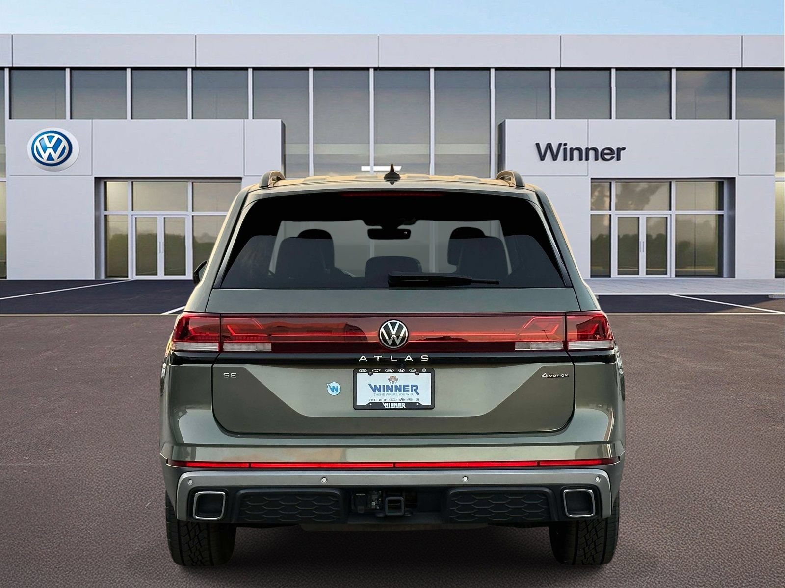 Used 2025 Volkswagen Atlas Peak Edition SE AWD/4WD image 5
