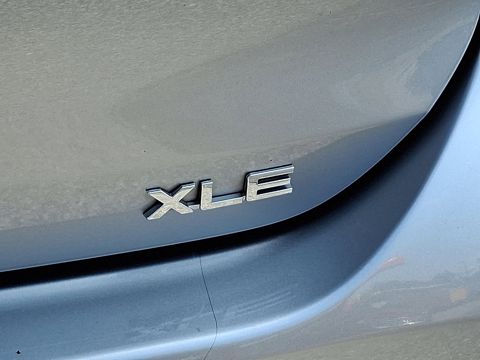 Used 2023 Toyota Highlander XLE image 32