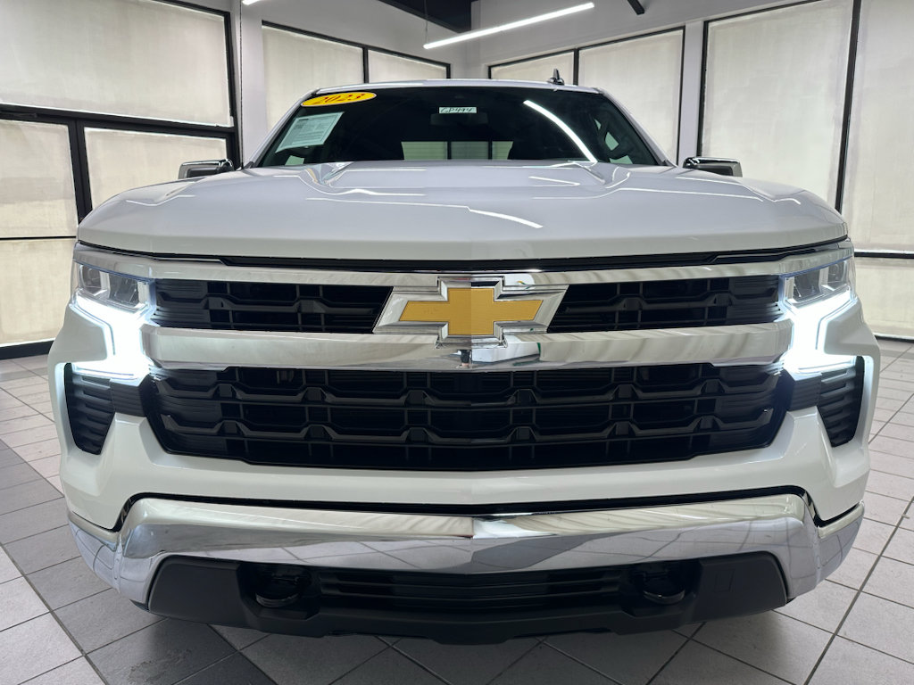 Used 2023 Chevrolet Silverado 1500 LT w/ Protection Package AWD/4WD image 13
