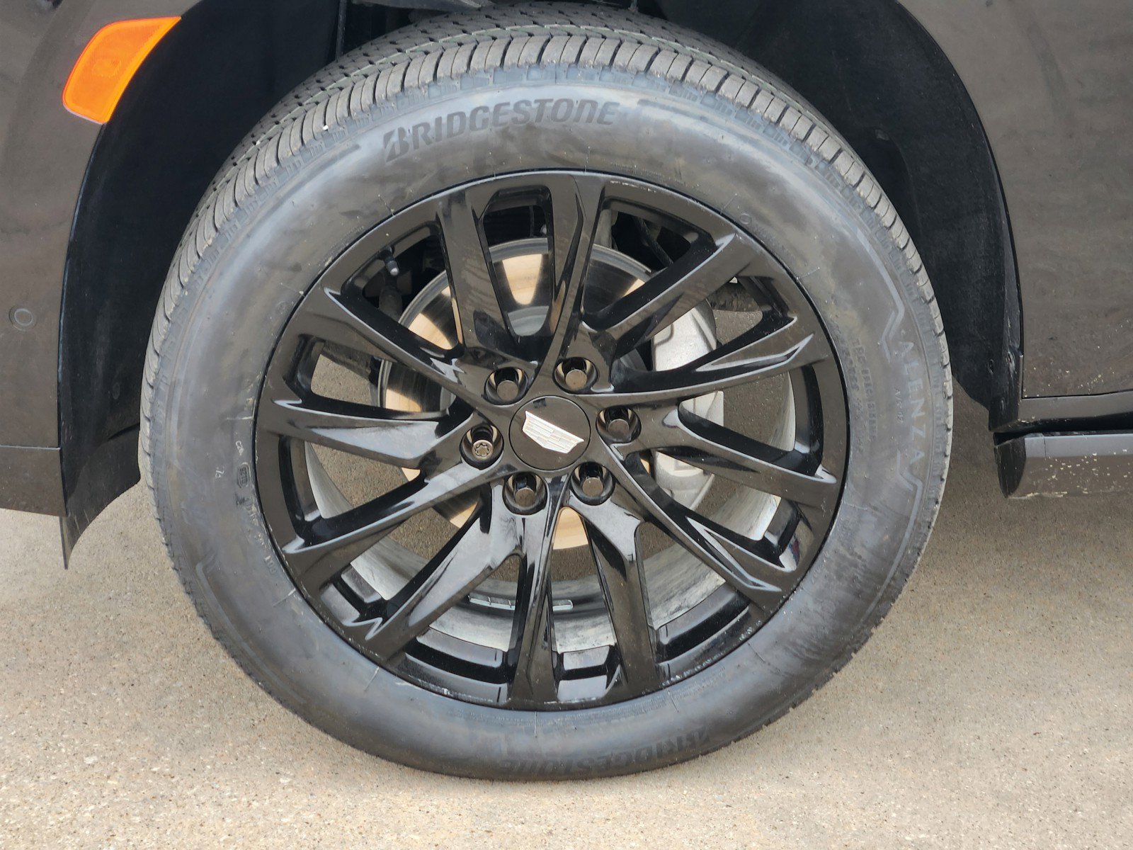 Certified 2024 Cadillac Escalade Sport w/ LPO, ONYX Package image 32