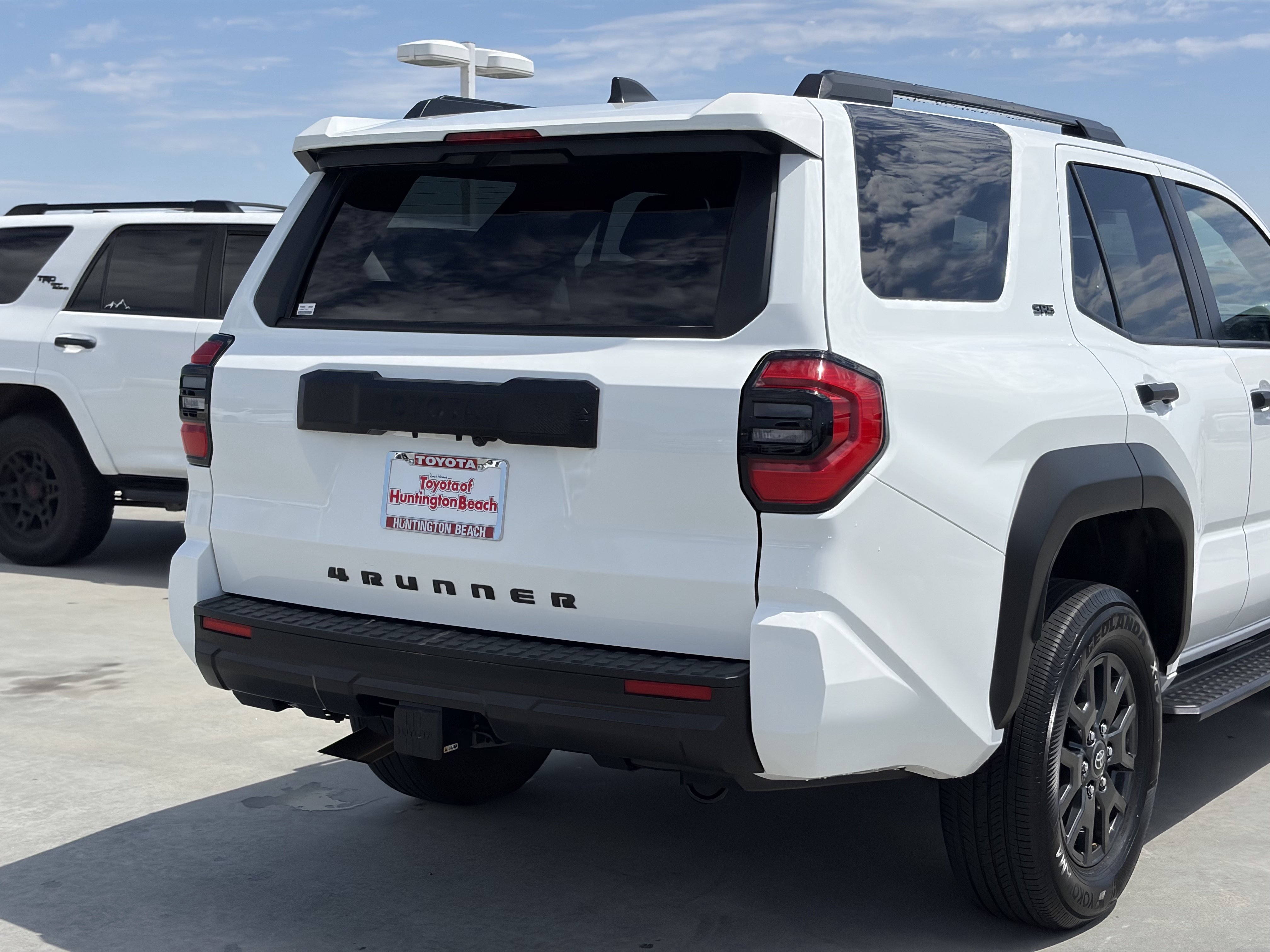 Certified 2025 Toyota 4Runner SR5 AWD/4WD image 4