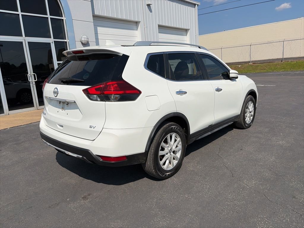Used 2017 Nissan Rogue SV image 7
