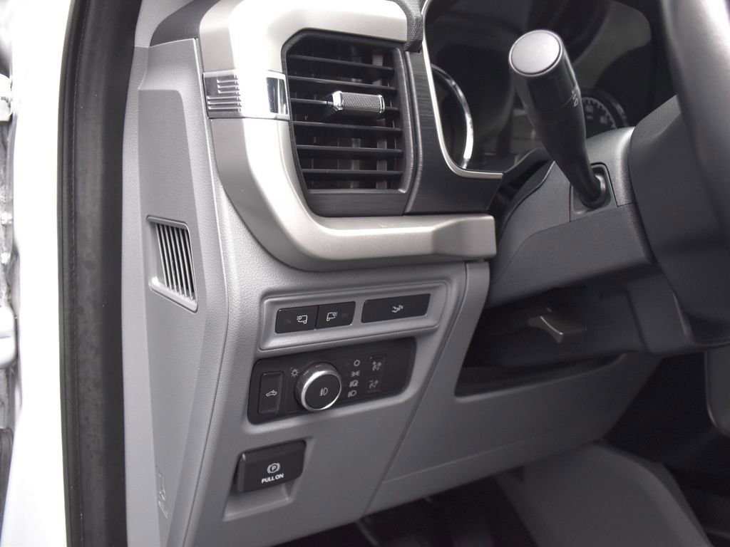 Used 2022 Ford F150 XLT w/ Equipment Group 302A High AWD/4WD image 18
