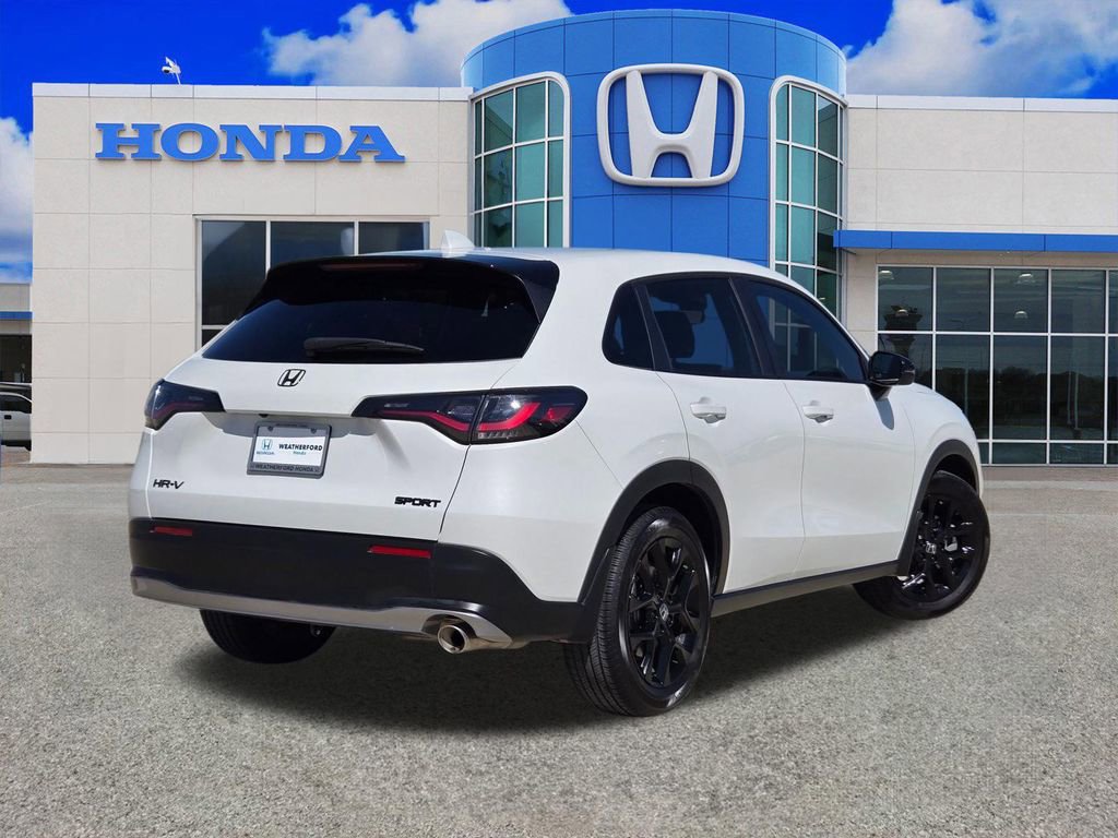 Used 2024 Honda HR-V Sport image 3