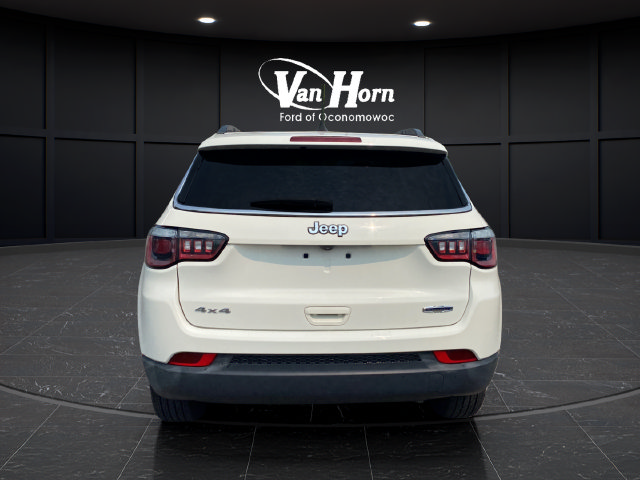 Used 2019 Jeep Compass Latitude AWD/4WD image 7