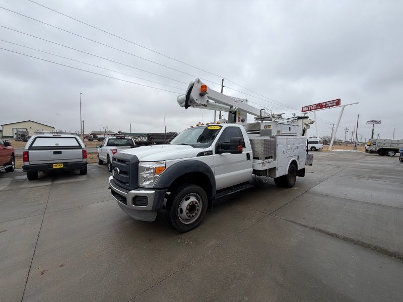 Used 2013 Ford F550 2WD Regular Cab Super Duty w/ Payload Upgrade Pkg image 4