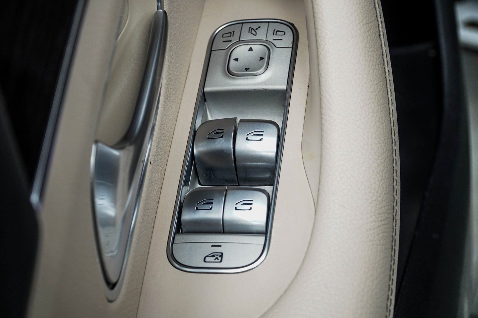Used 2021 Mercedes-Benz GLE 350 image 32