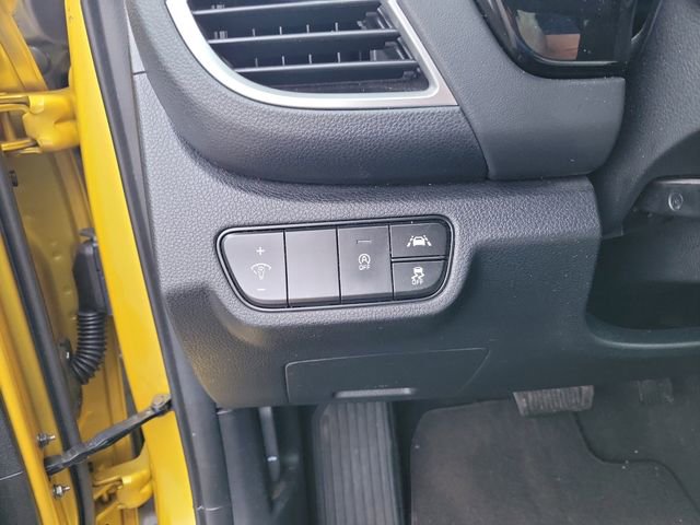 Used 2021 Kia Seltos SX w/ SX Sunroof Package image 16