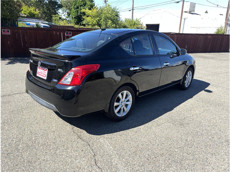Used 2015 Nissan Versa w/ SL Tech Package FWD image 6