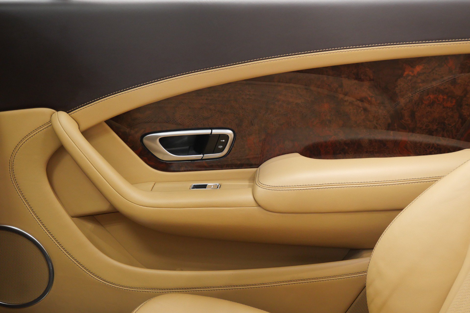 Used 2018 Bentley Continental GT AWD/4WD image 31