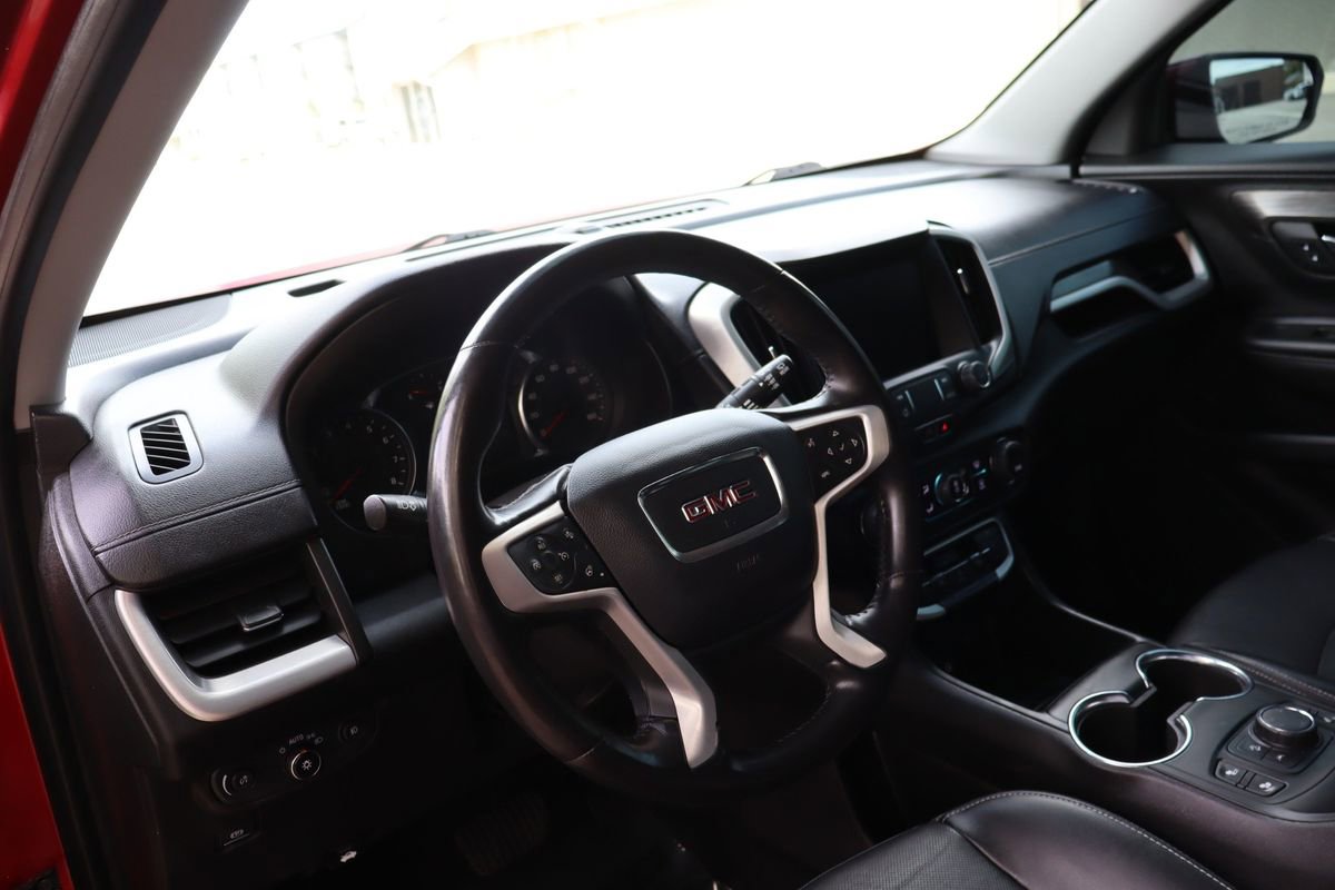Used 2022 GMC Terrain SLT image 15