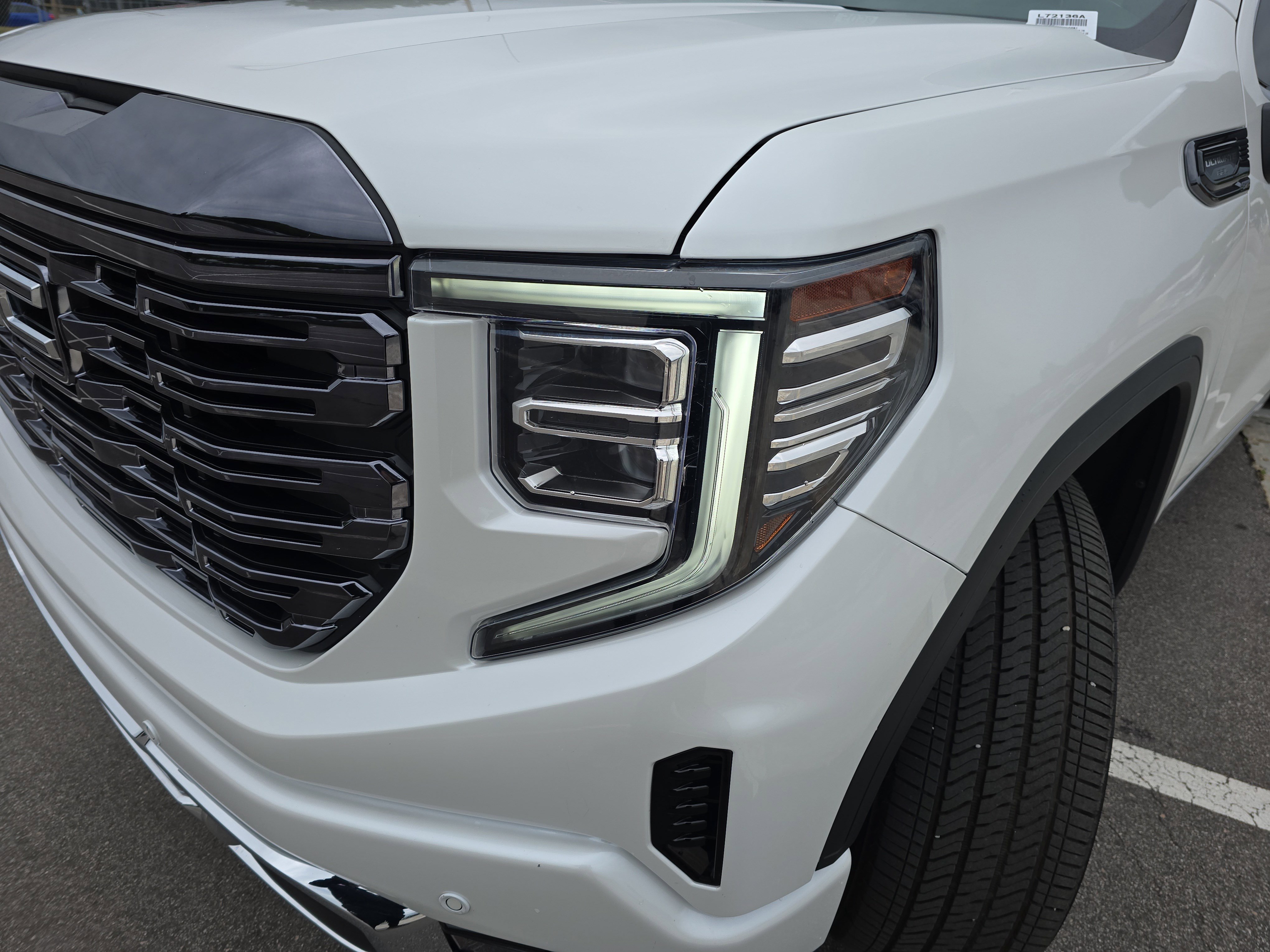Used 2023 GMC Sierra 1500 Denali Ultimate AWD/4WD image 26