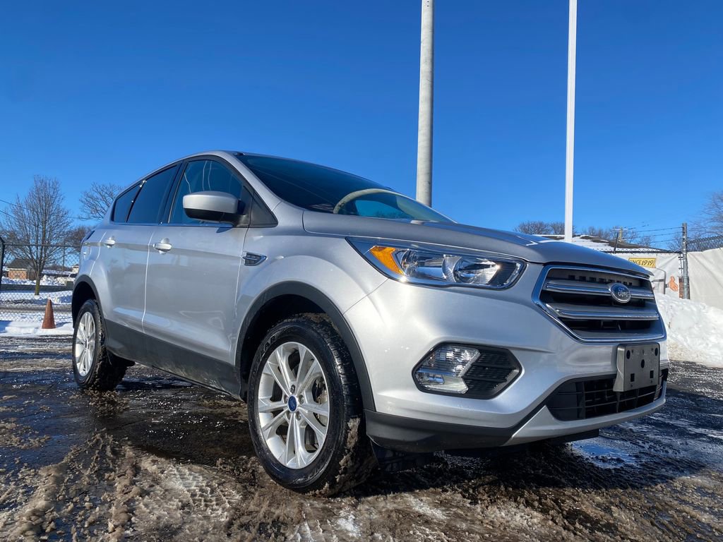 Used 2019 Ford Escape SE image 30