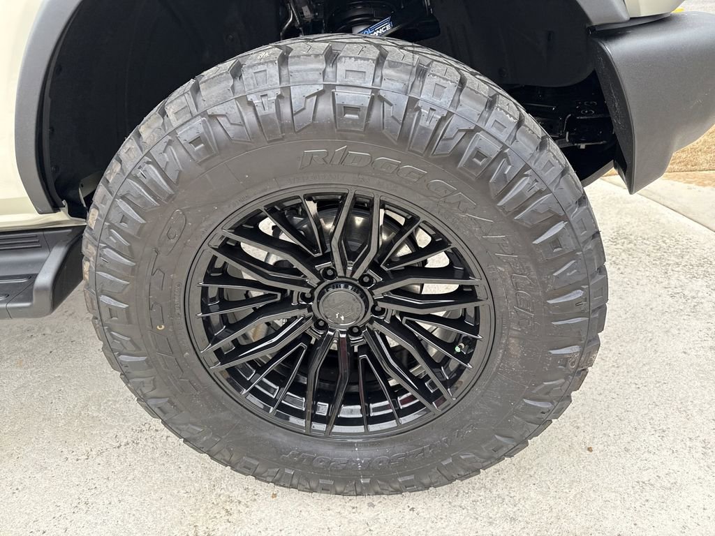 New 2025 Ford Bronco Outer Banks image 12