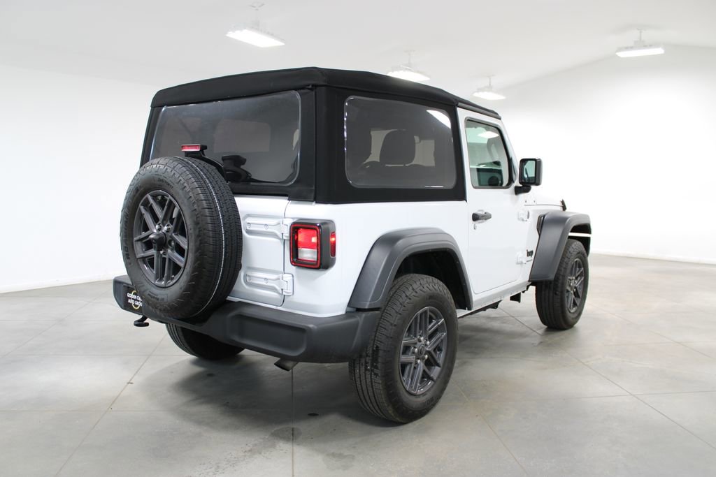 Used 2024 Jeep Wrangler Sport S image 9