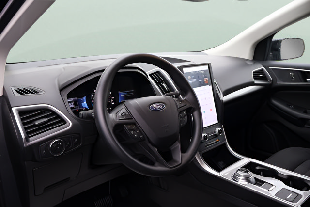 Certified 2023 Ford Edge SEL AWD/4WD image 12