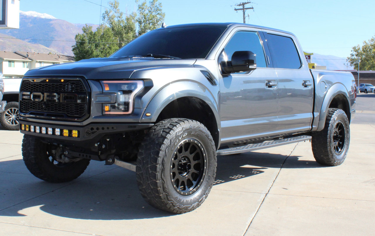 Used 2019 Ford F150 Raptor w/ Equipment Group 802A Luxury image 5