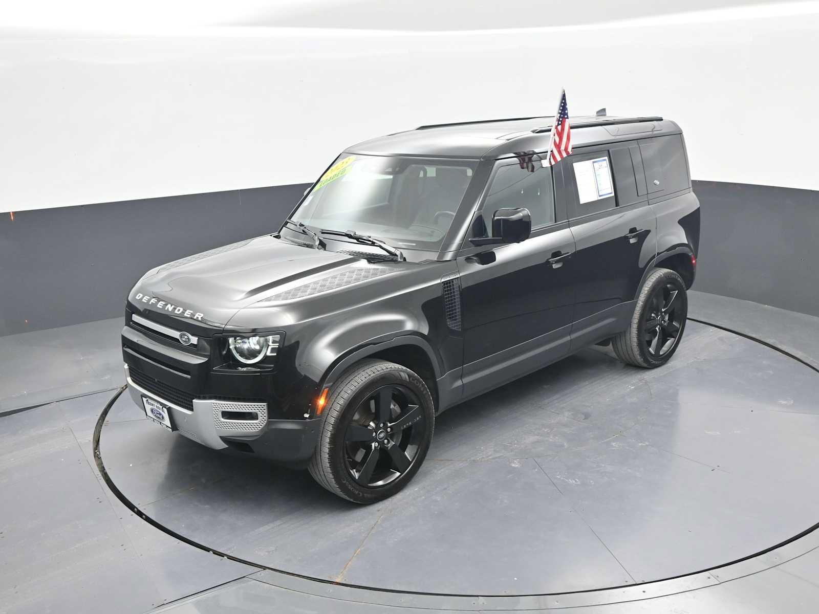 Used 2023 Land Rover Defender 110 SE AWD/4WD image 30