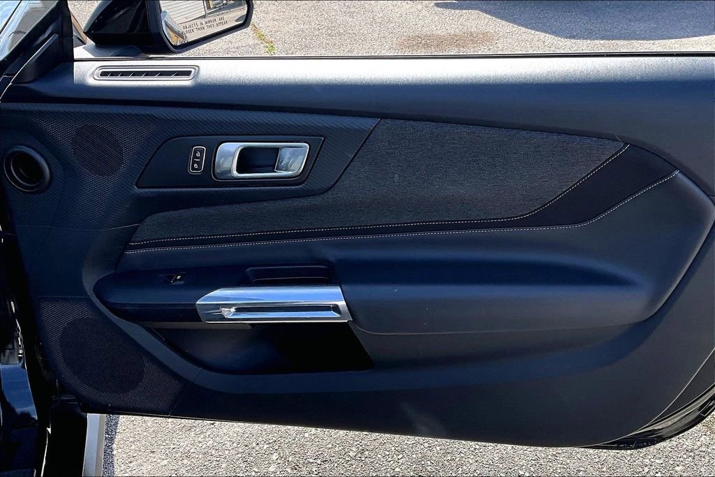 Used 2024 Ford Mustang Convertible RWD image 25