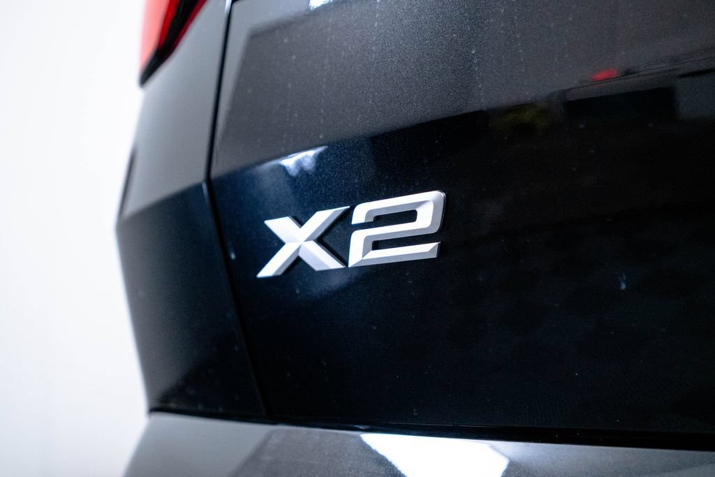 New 2026 BMW X2 xDrive28i w/ Technology Package AWD/4WD image 12