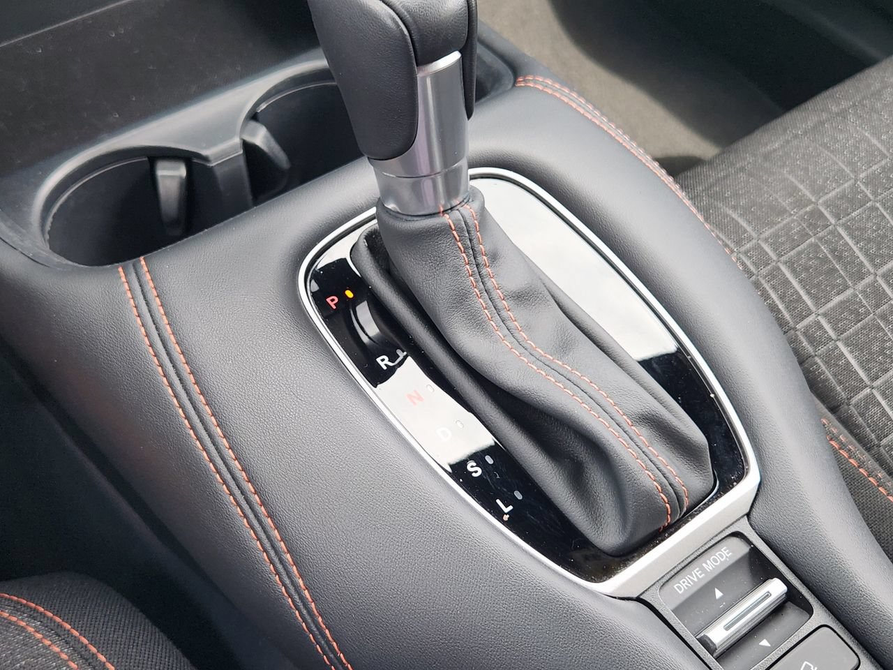 Used 2025 Honda HR-V Sport image 18