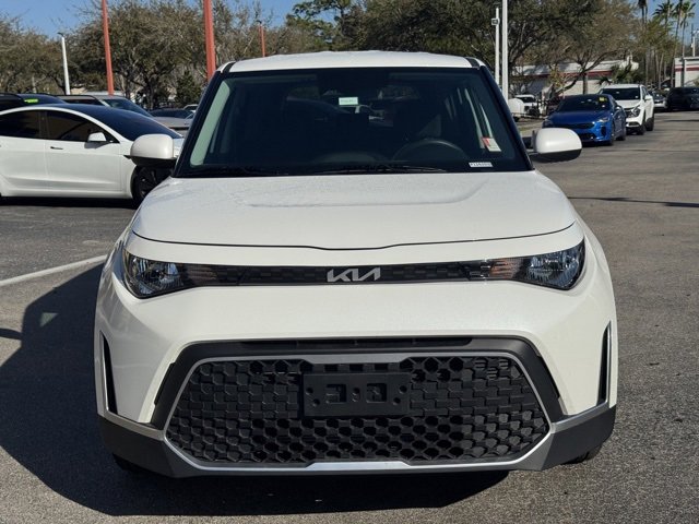 Certified 2025 Kia Soul LX image 8