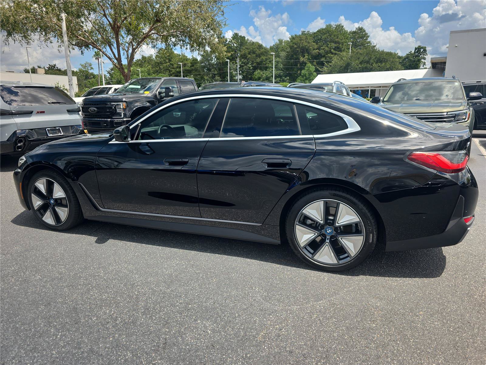 Used 2024 BMW i4 eDrive35 w/ Convenience Package RWD image 5
