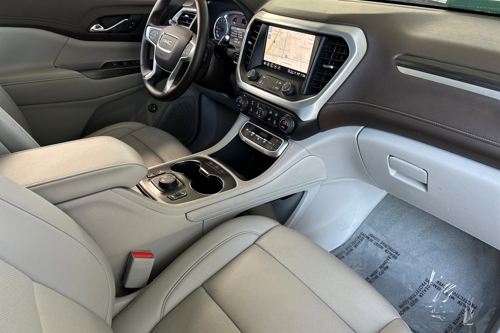 Certified 2023 GMC Acadia SLT image 17