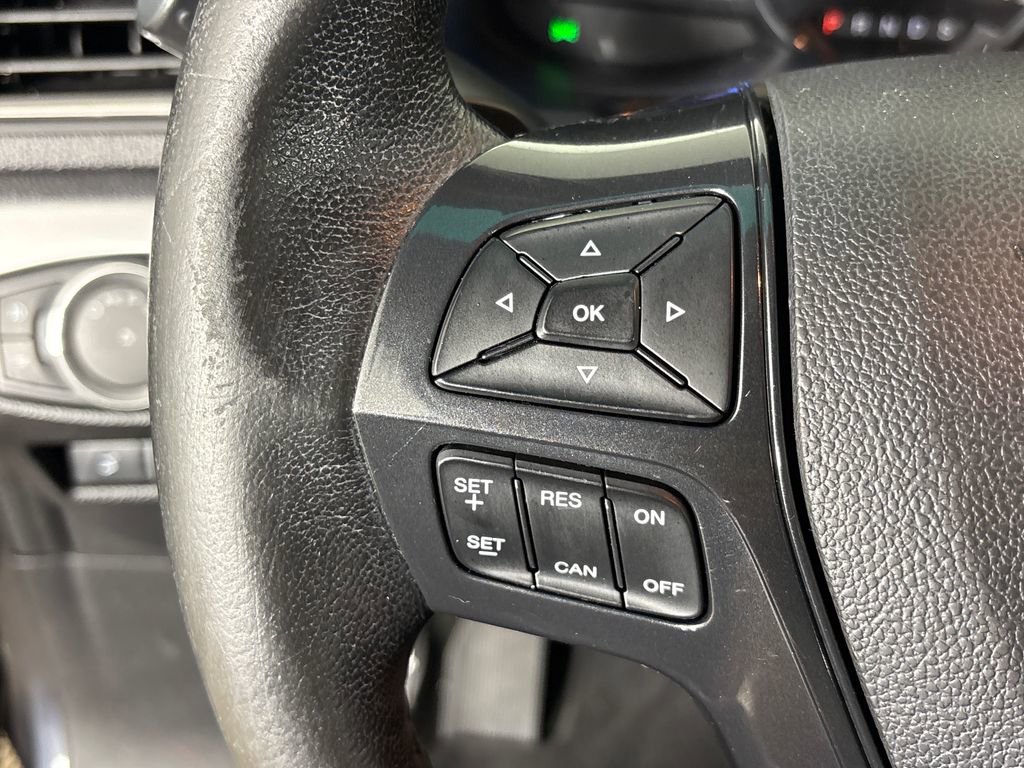 Used 2017 Ford Explorer XLT w/ Equipment Group 202A FWD image 18