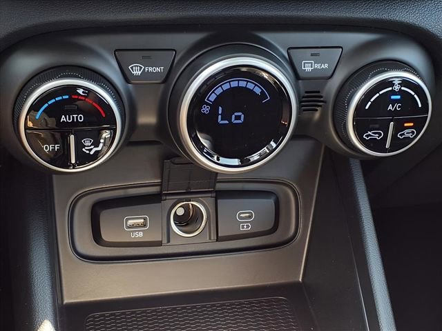 New 2025 Hyundai Venue SEL image 20