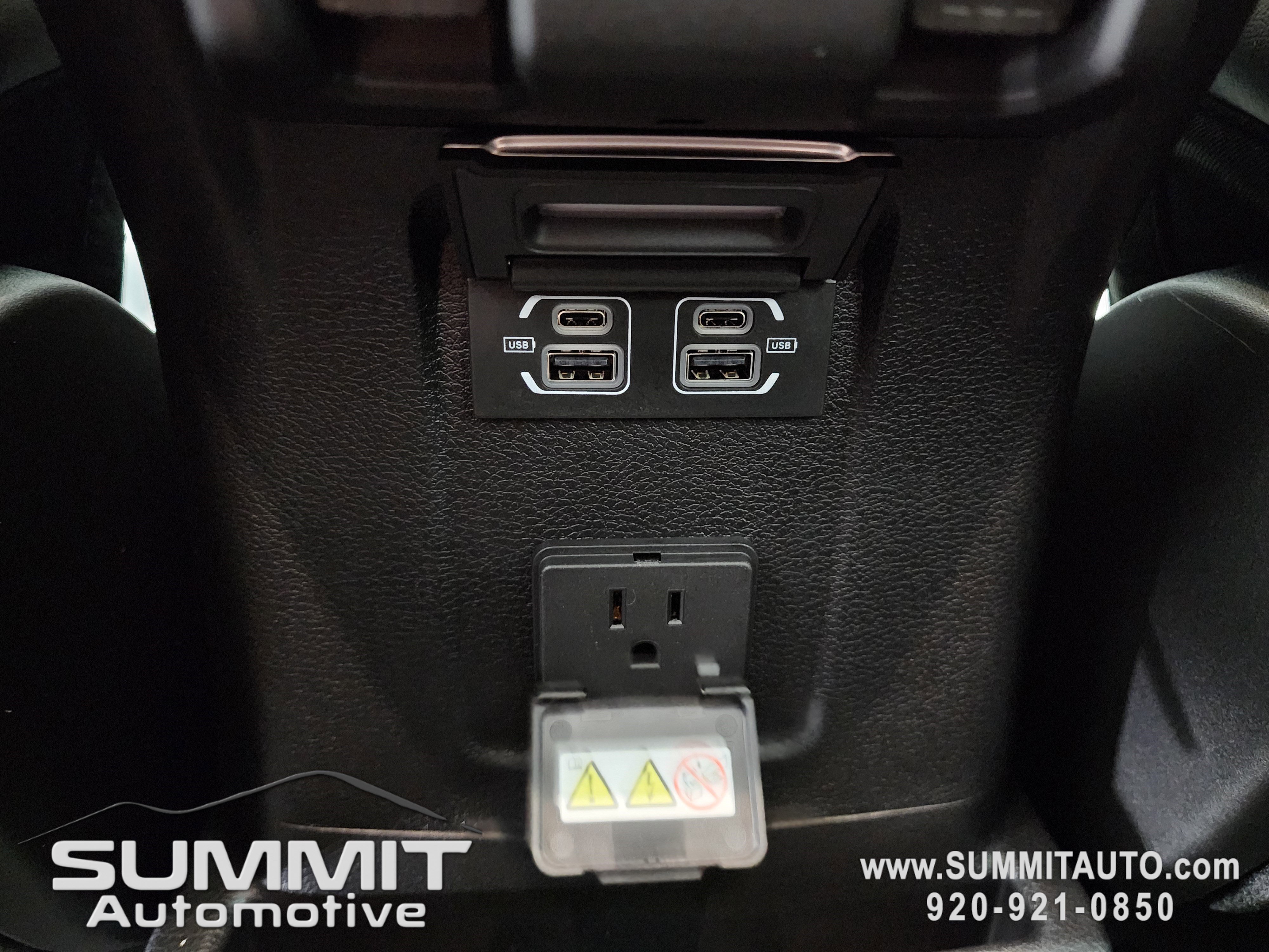 New 2026 Jeep Wrangler Unlimited Rubicon w/ Safety Group image 39