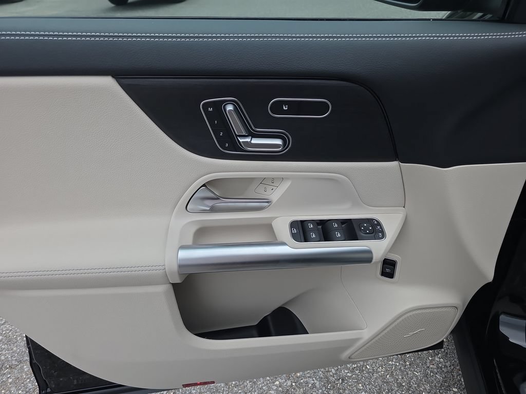 New 2026 Mercedes-Benz GLA 250 4MATIC image 11