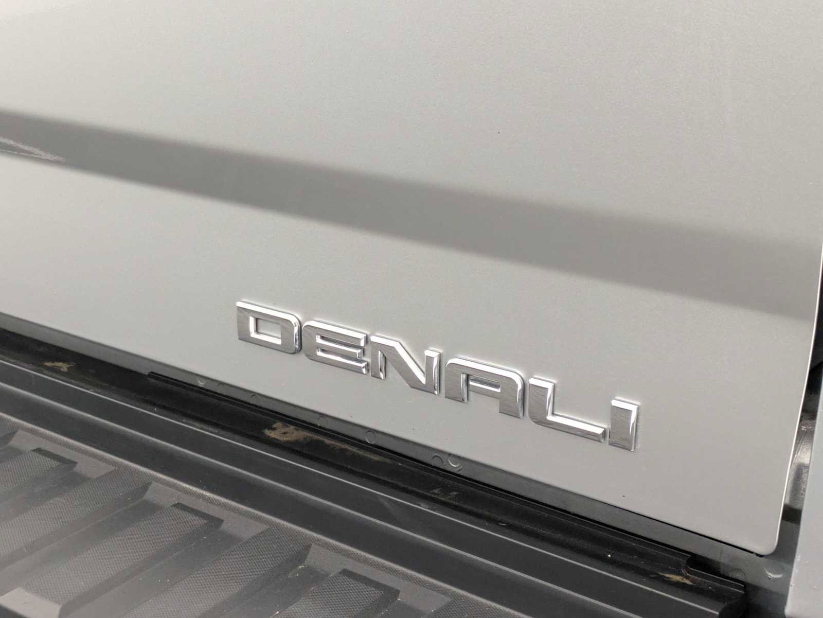 Used 2019 GMC Sierra 2500 Denali image 13