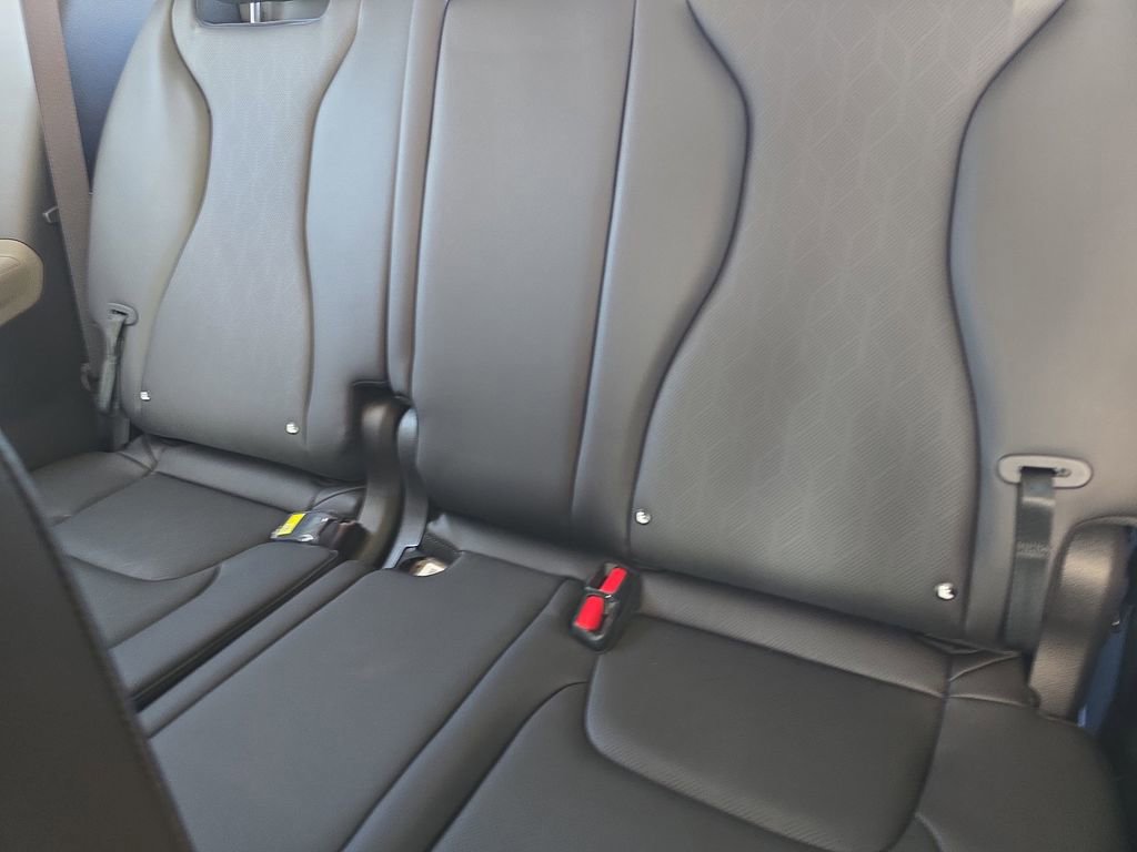 New 2026 Kia Carnival image 17