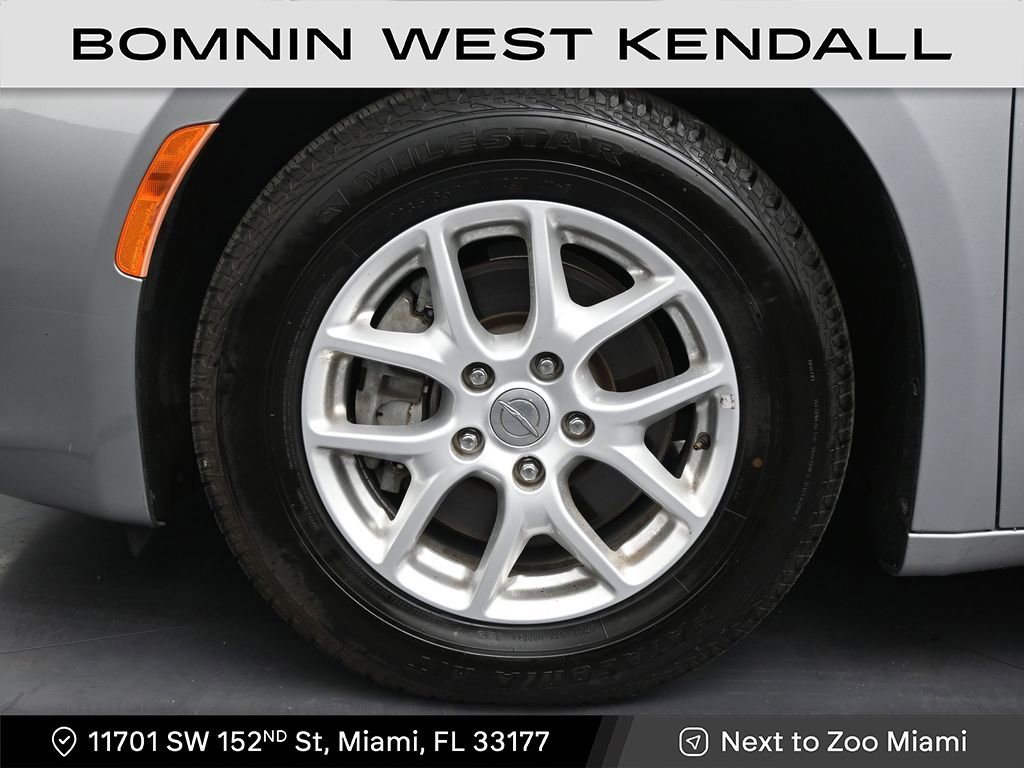 Used 2020 Chrysler Voyager Lxi image 9