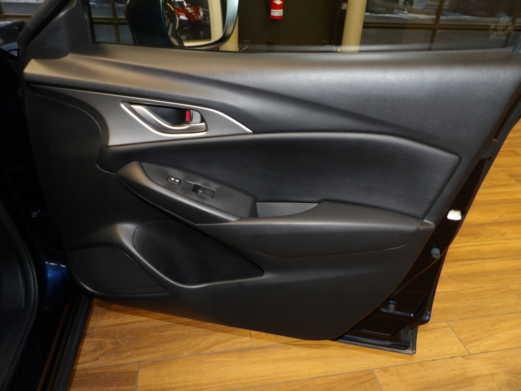 Used 2020 MAZDA CX-3 Sport image 12