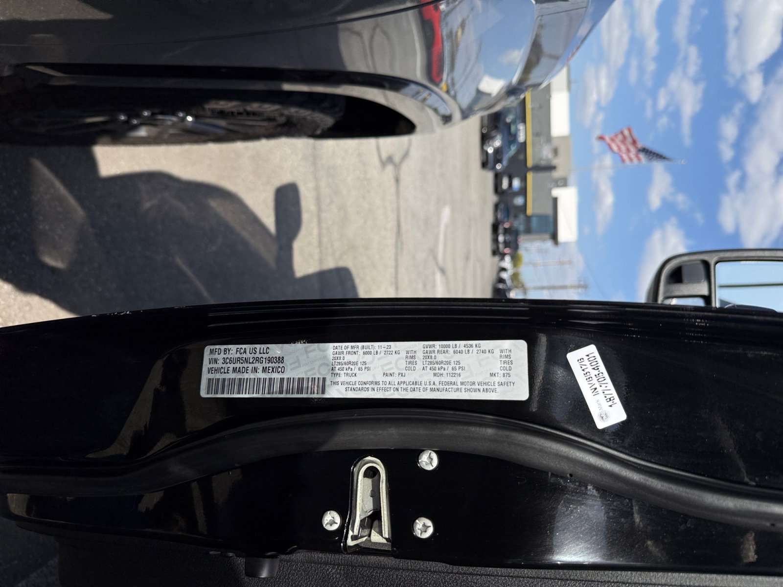 Used 2024 RAM 2500 Laramie w/ Night Edition AWD/4WD image 23